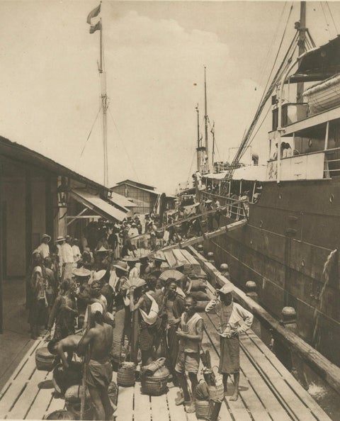 Belawan Harbour & Labourers, Sumatra, Indonesia, Kleingrothe Photogravure 1900, close-up 3