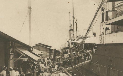 Belawan Harbour & Labourers, Sumatra, Indonesia, Kleingrothe Photogravure 1900, close-up 5